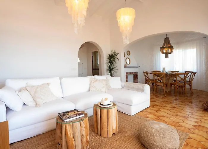 Margarita In Mit Pool Und Meerblick By Interhome *