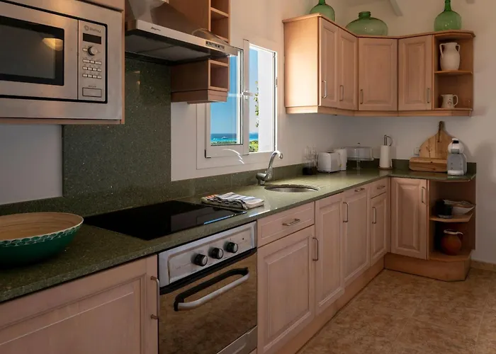 Margarita In Mit Pool Und Meerblick By Interhome *