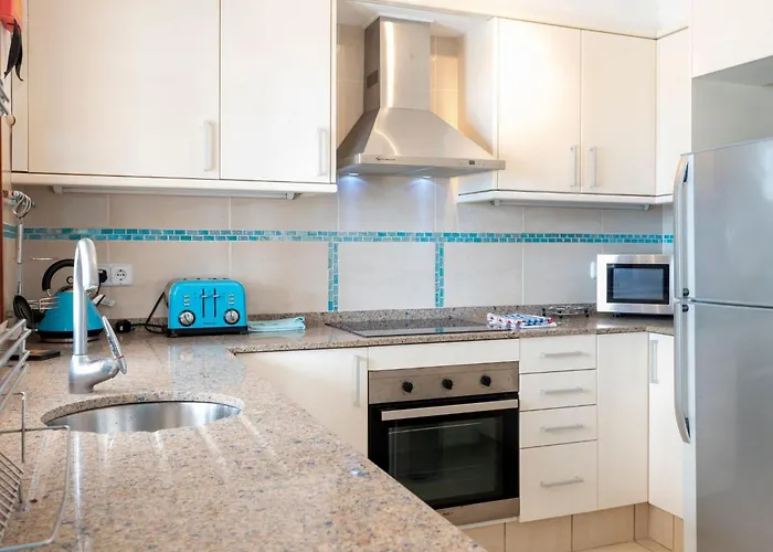 Margarita In Mit Pool Und Meerblick By Interhome בית נופש *